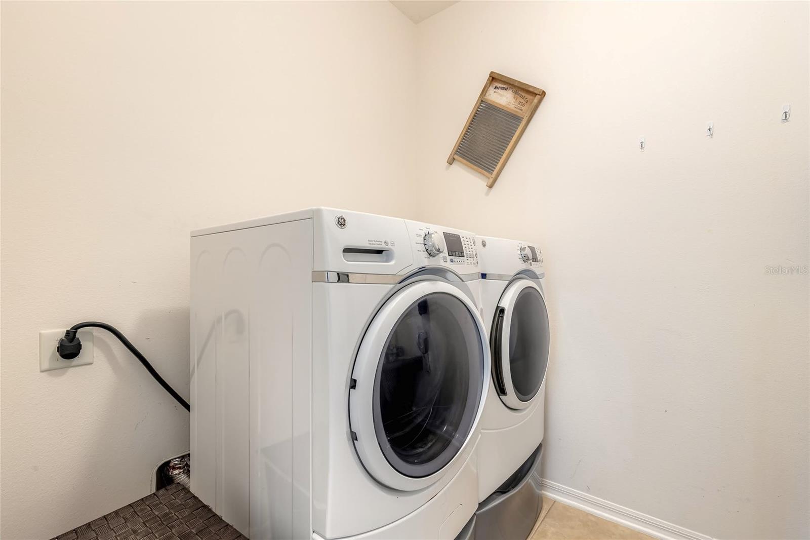 SUNSET COVE PH 03 - Residential