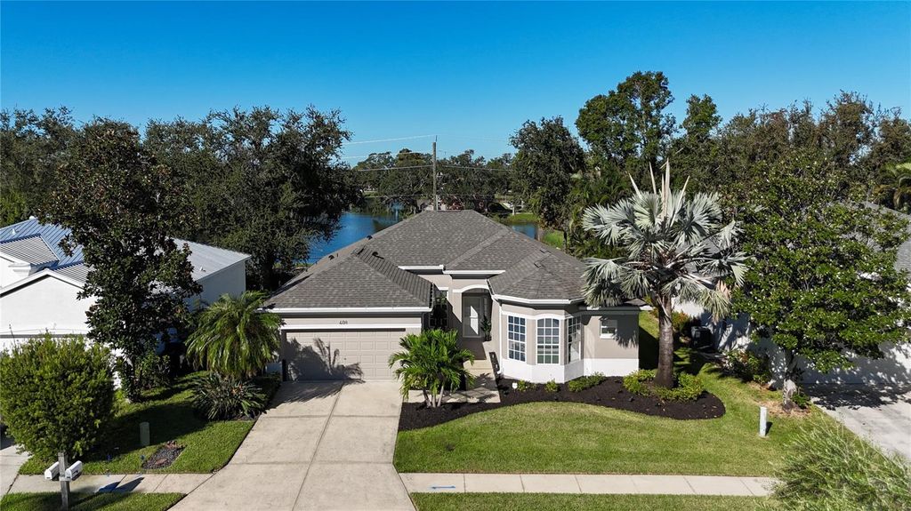 Photo of 408 36th Street NE, Bradenton, FL 34208 (MLS # TB8436359)