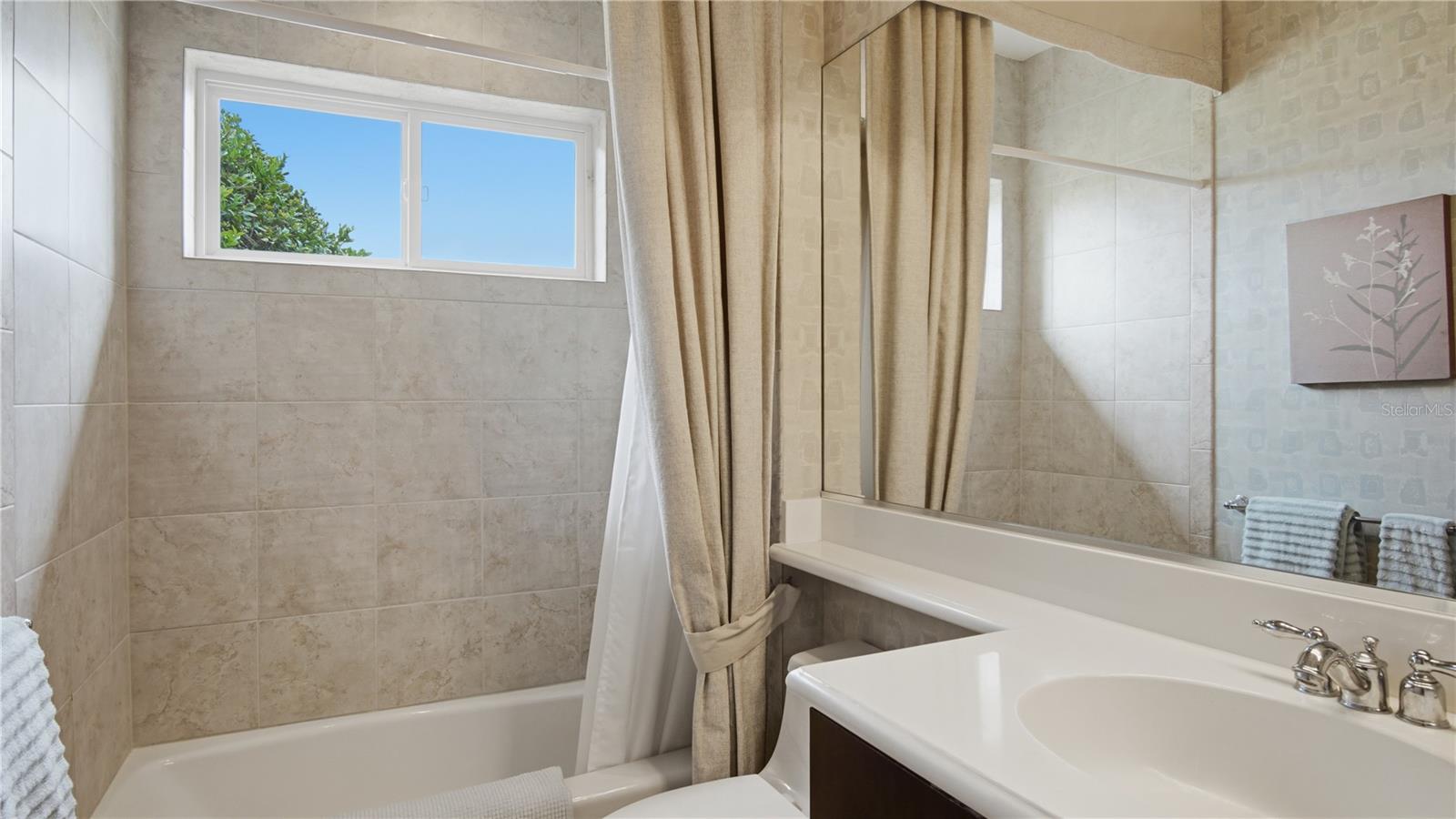 JULIETTE FALLS - Residential