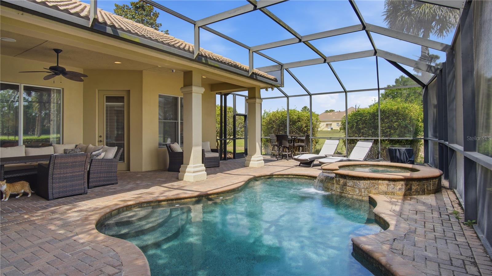 JULIETTE FALLS - Residential
