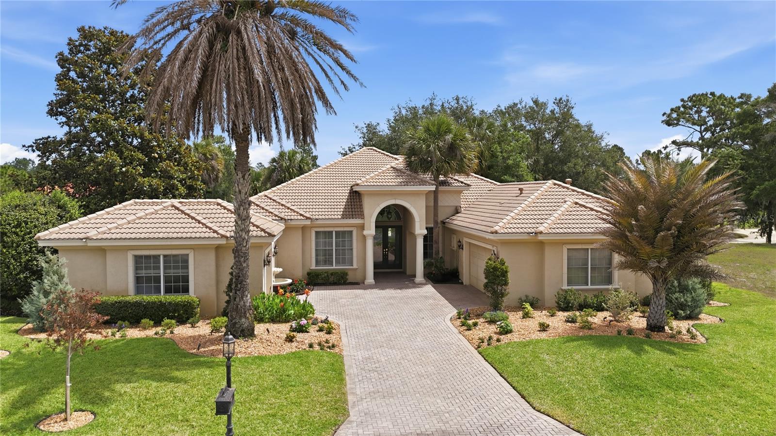JULIETTE FALLS - Residential