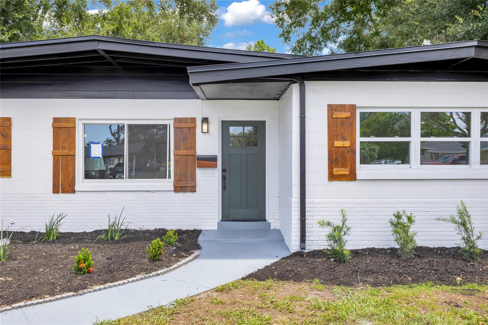 5325 SATEL DRIVE