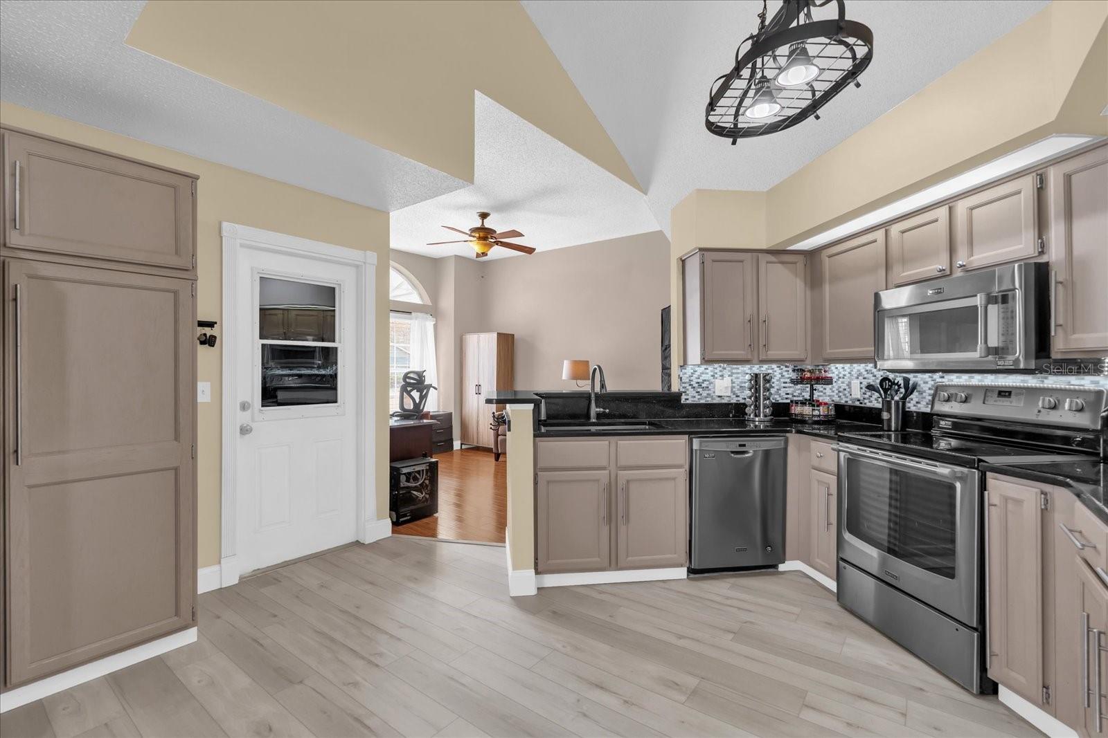 MEADOW WOODS VILLAGE 08 - Residential