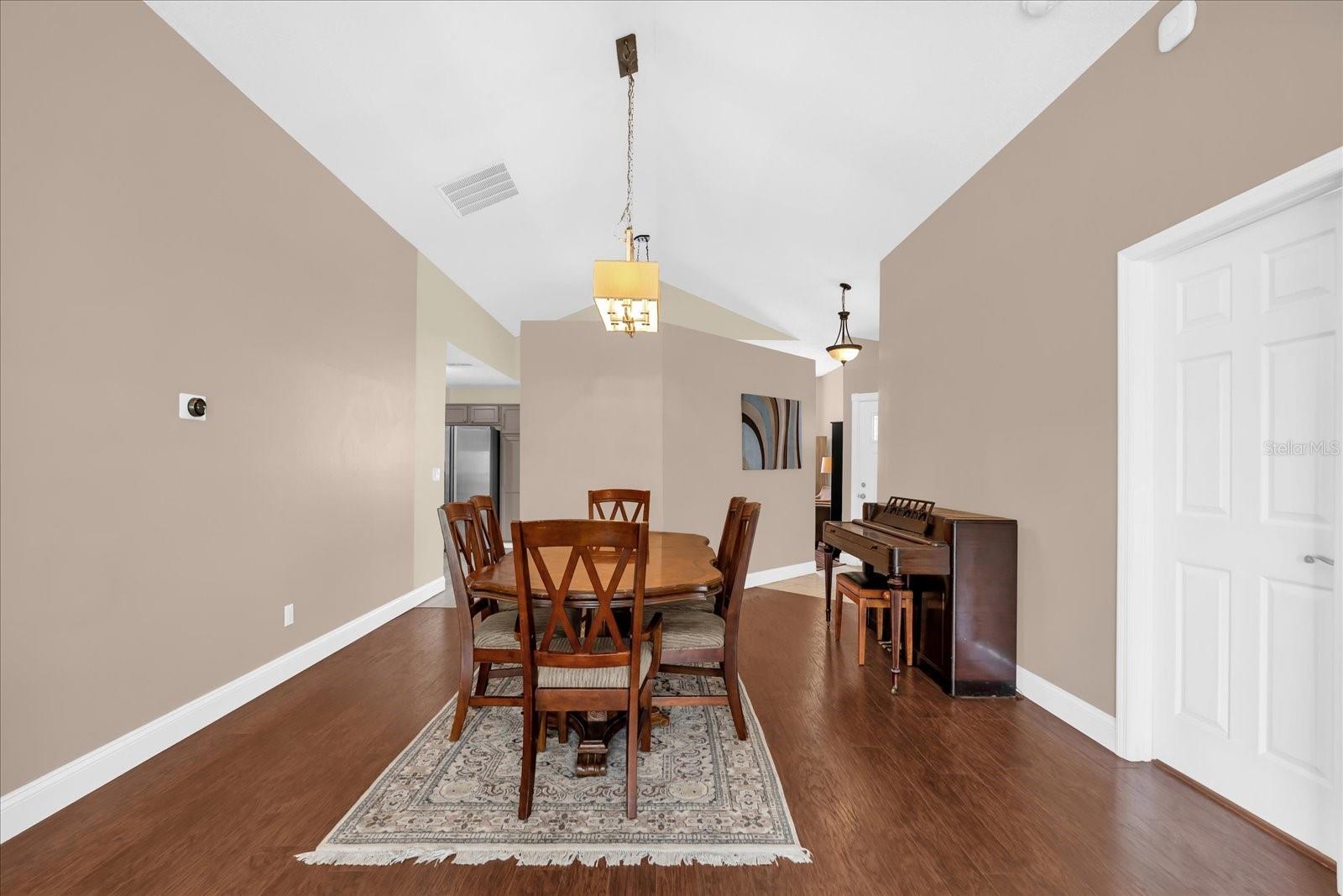 MEADOW WOODS VILLAGE 08 - Residential