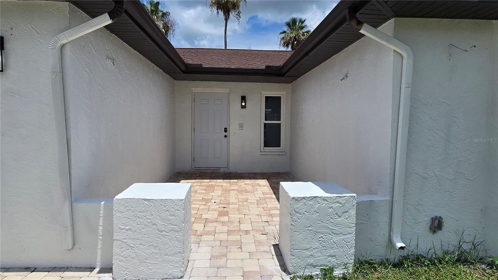 Photo of 8607 Longboat Lane, Hudson, FL 34667 (MLS # TB8511931)