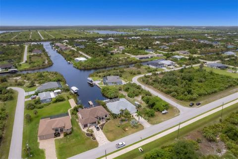 A home in PORT CHARLOTTE