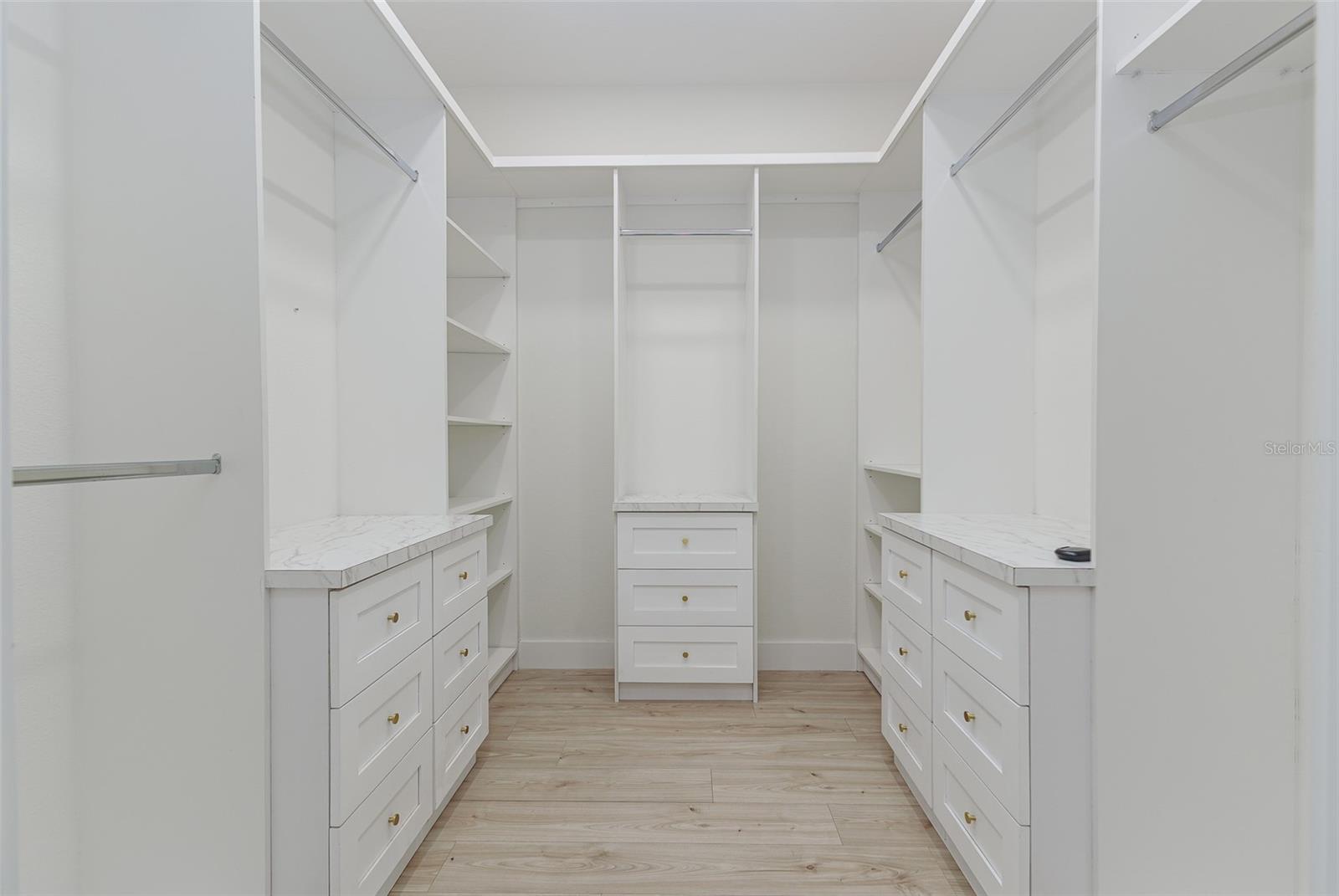 WESTOVER PARK & 02 REP WESTOVER PARK - Residential