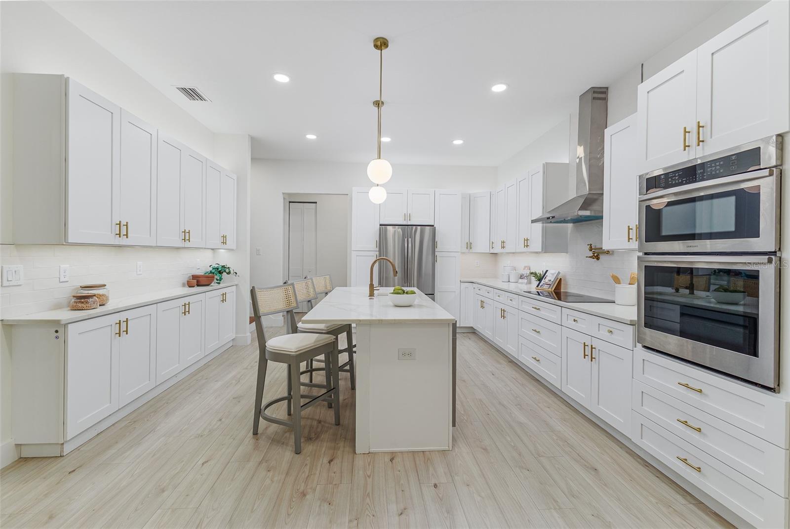 WESTOVER PARK & 02 REP WESTOVER PARK - Residential