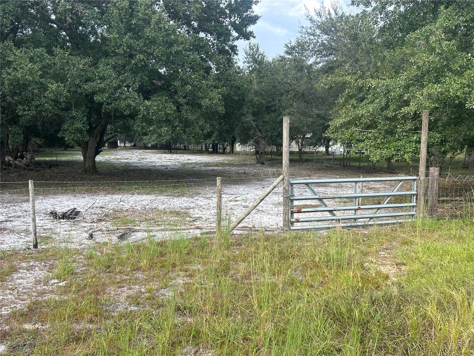 OAKRIDGE ESTATES - Residential