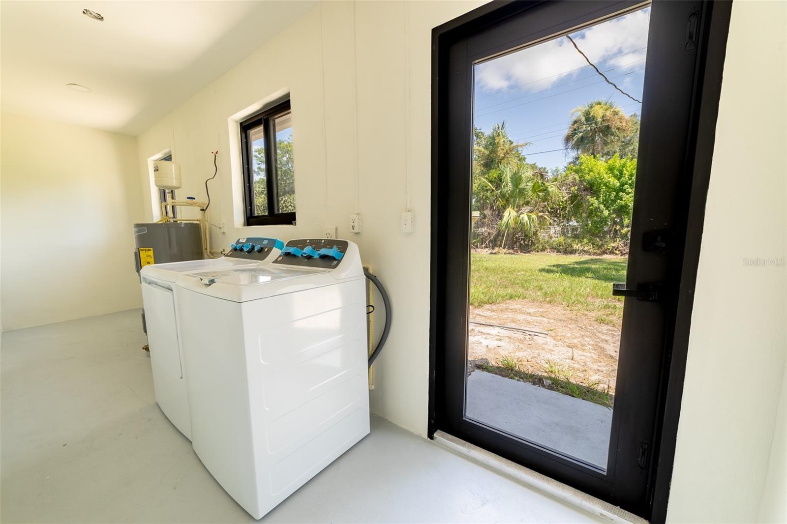 OKEECHOBEE ESTATES - Residential
