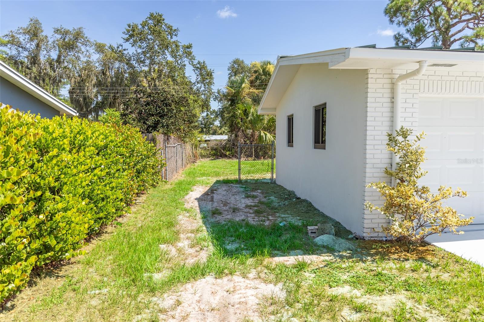 OKEECHOBEE ESTATES - Residential