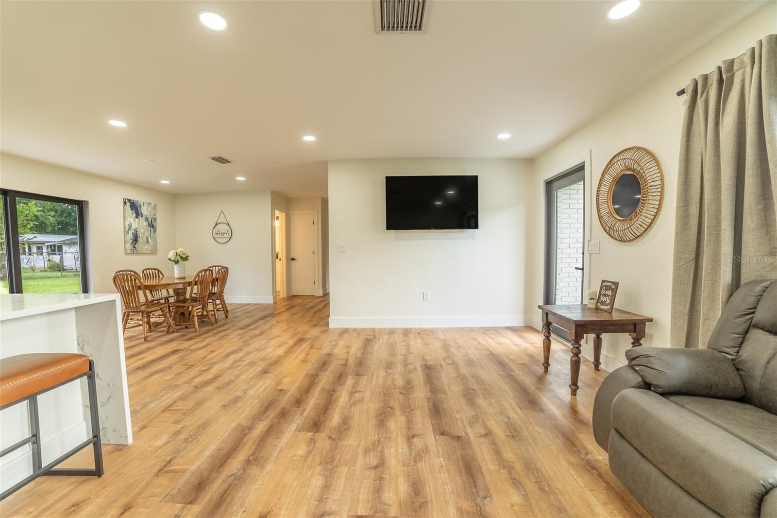 OKEECHOBEE ESTATES - Residential