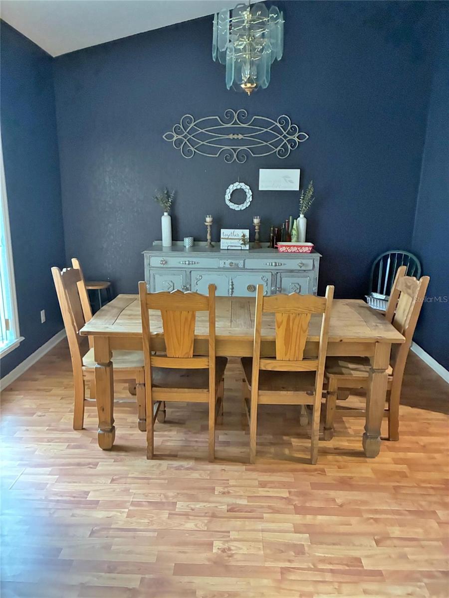 MOSER MARY B EST - Residential