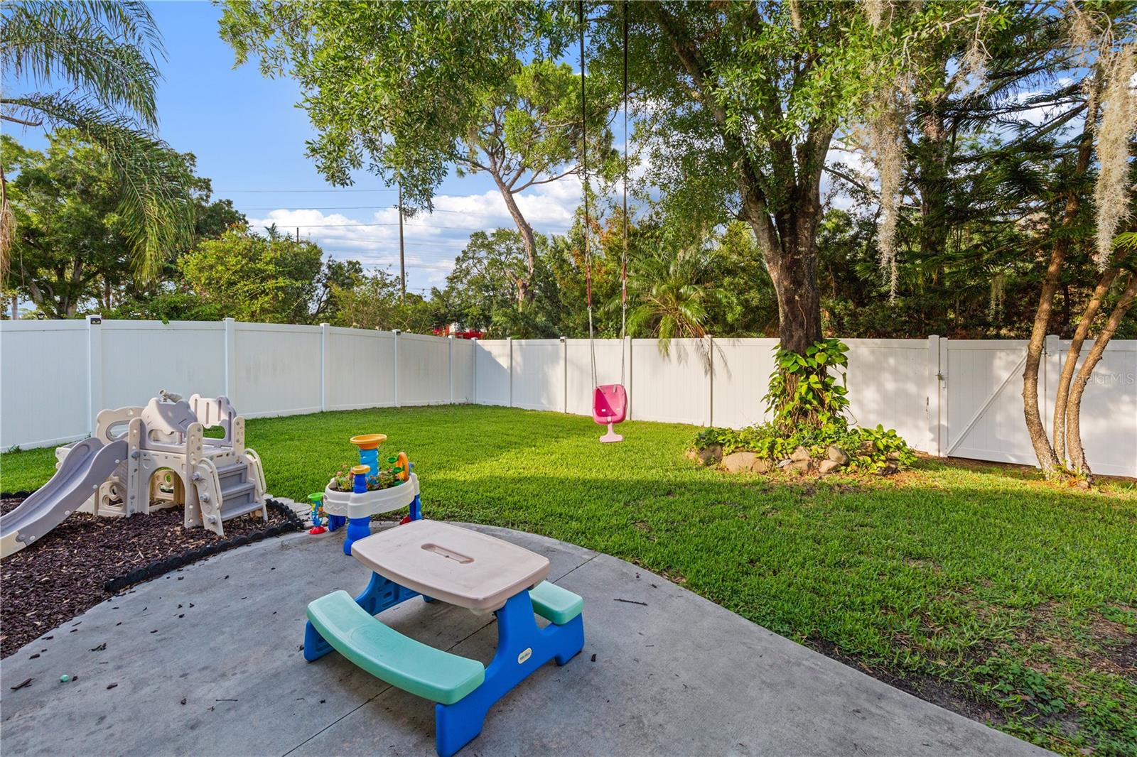 EASTLAKE OAKS PH 1 - Residential