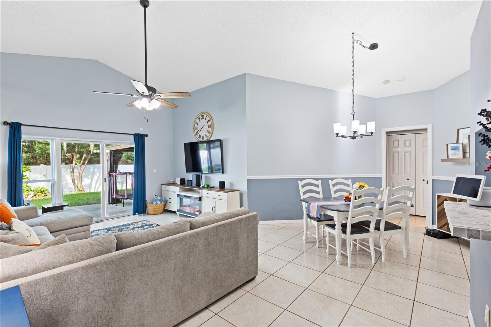 EASTLAKE OAKS PH 1 - Residential