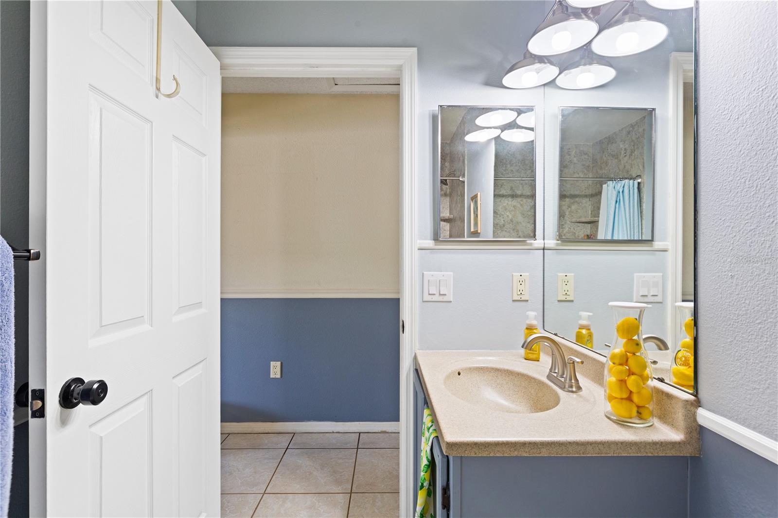 EASTLAKE OAKS PH 1 - Residential