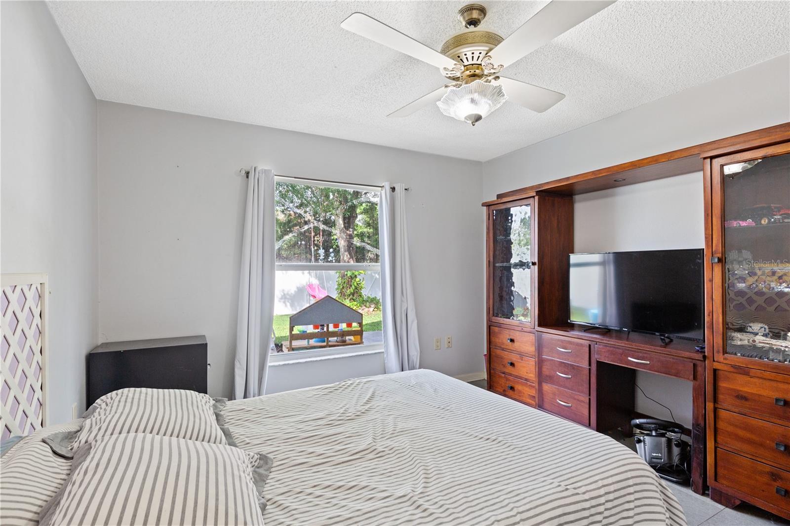 EASTLAKE OAKS PH 1 - Residential