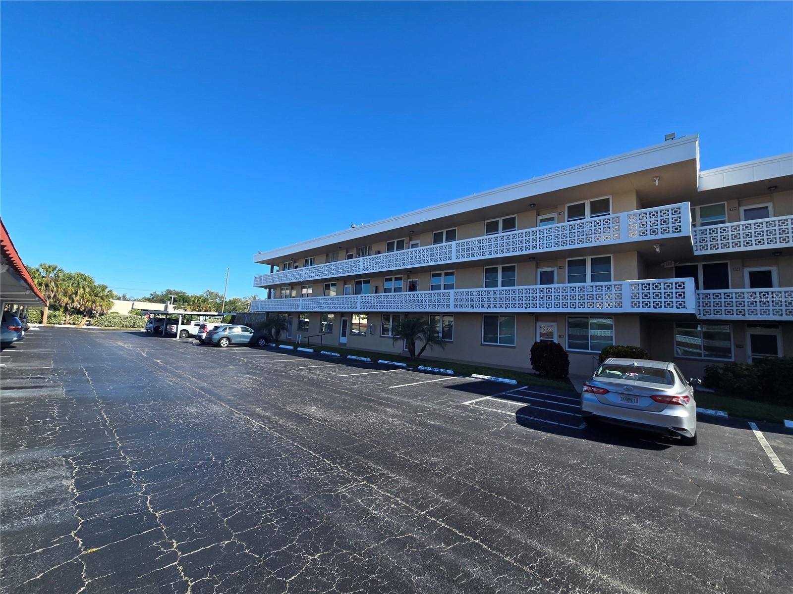 WINSTON PARK NORTHEAST - Residential