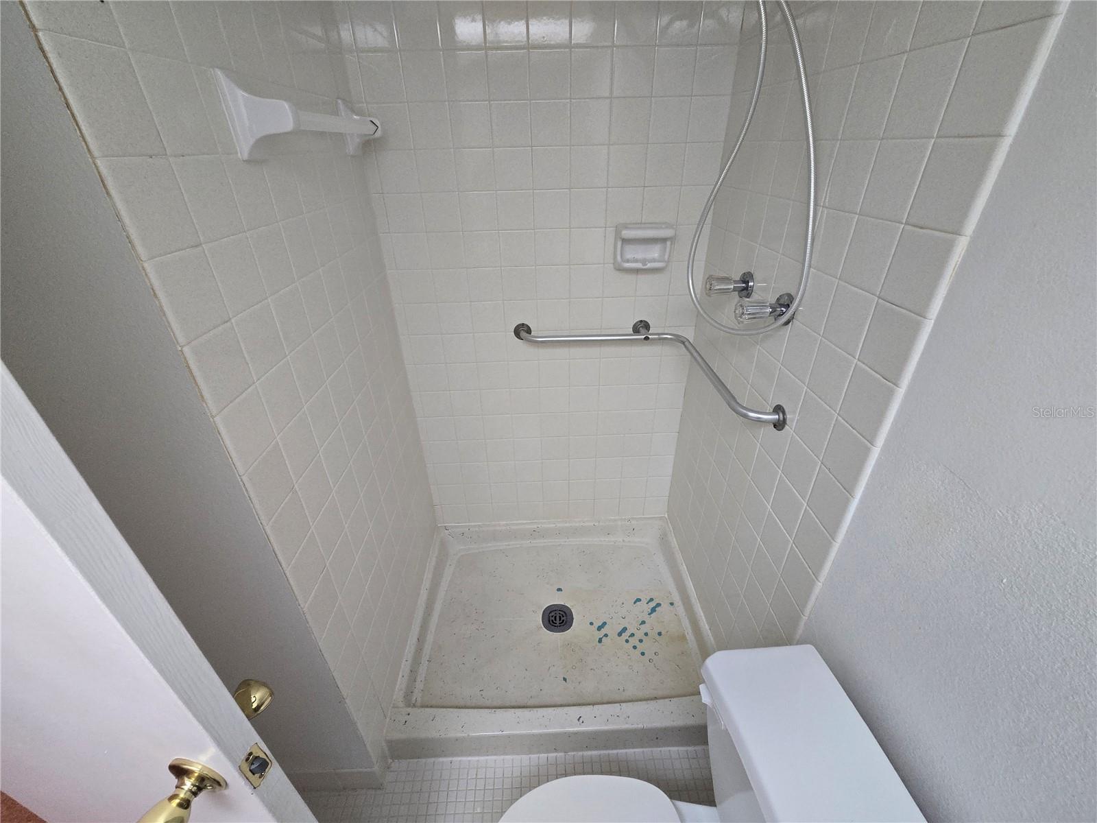 WINSTON PARK NORTHEAST - Residential