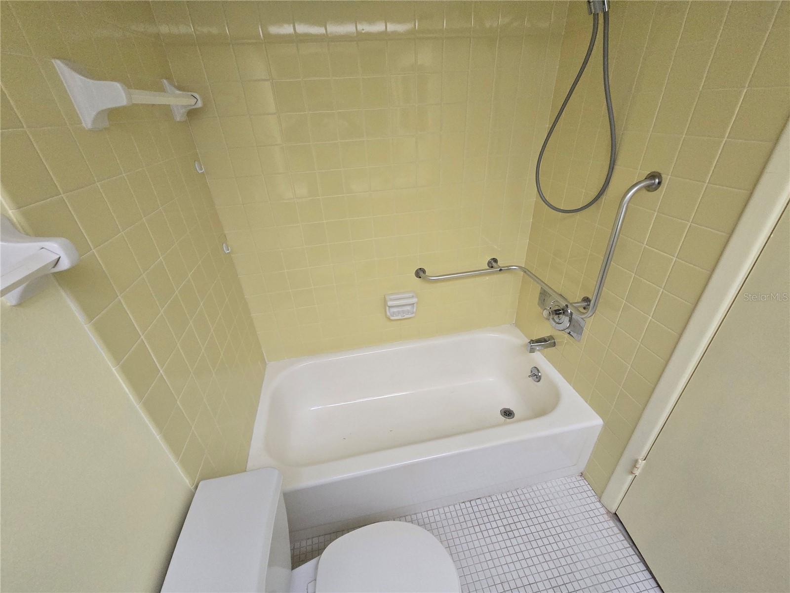 WINSTON PARK NORTHEAST - Residential