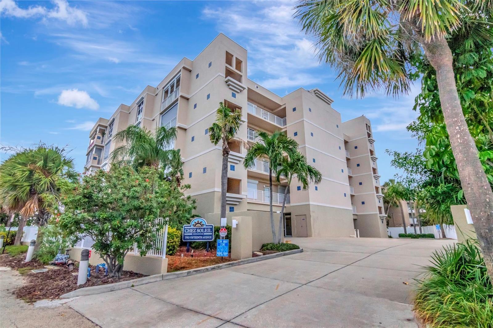 2 15TH AVENUE 303