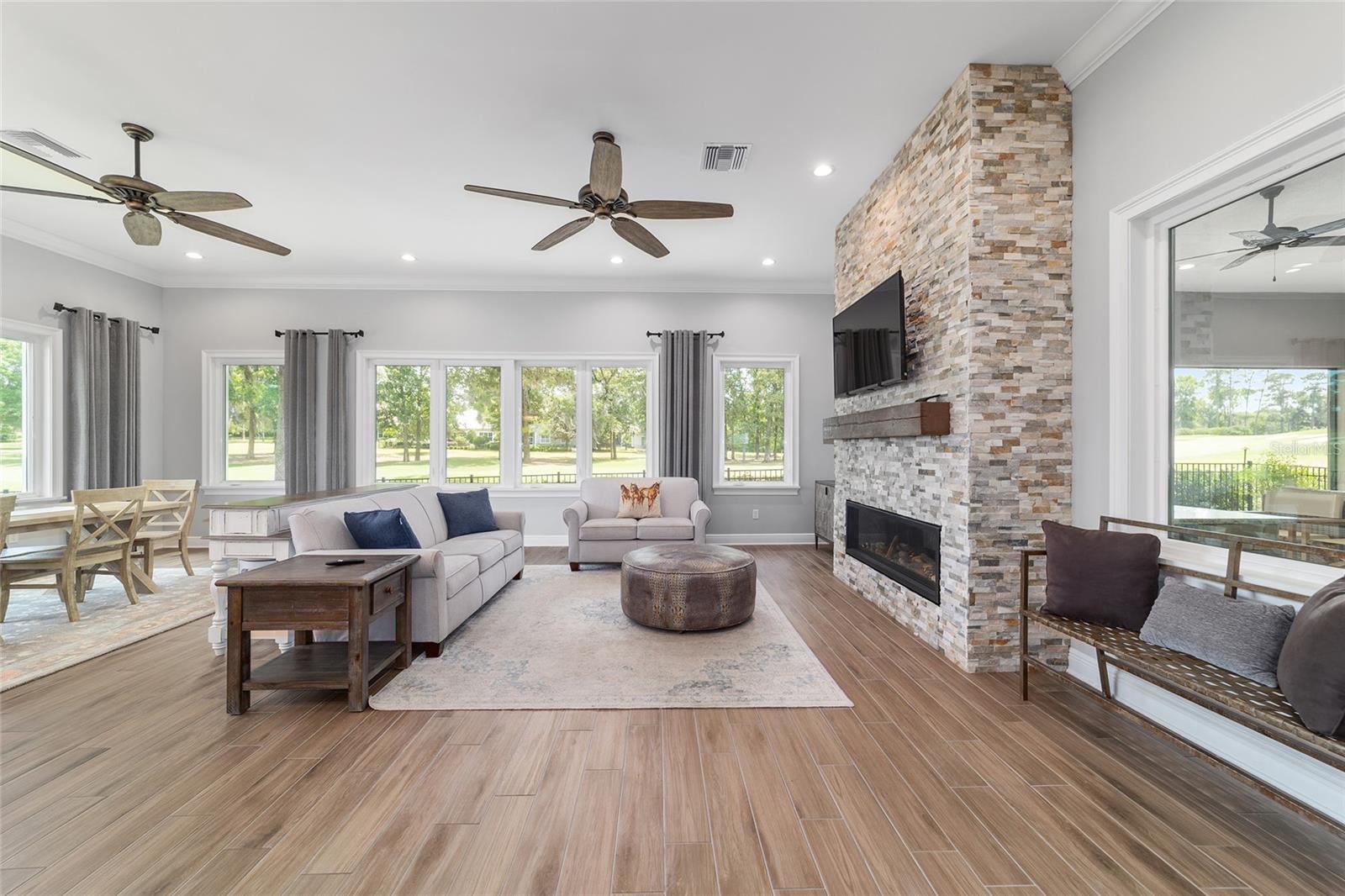 GOLDEN OCALA - Residential