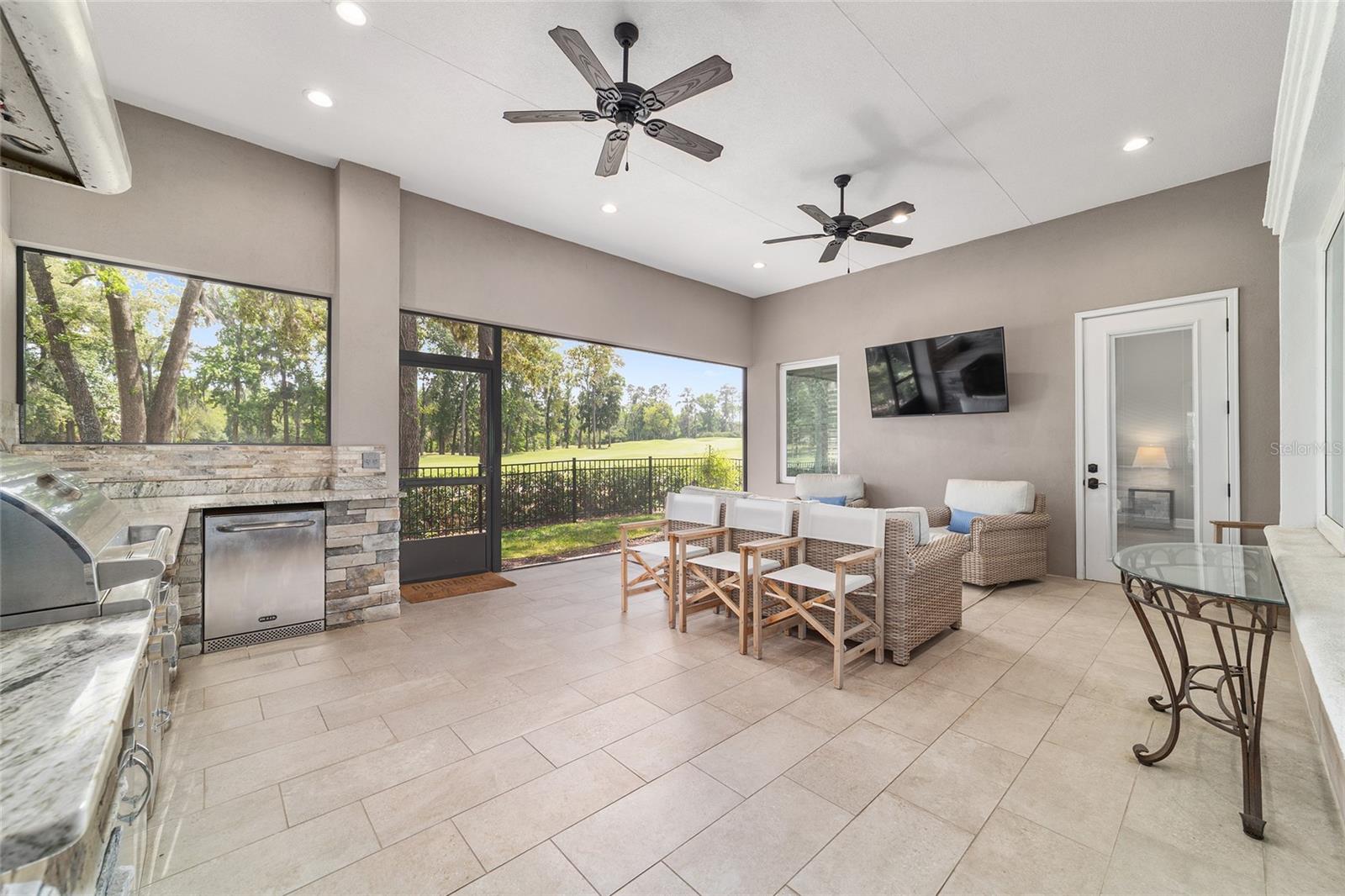GOLDEN OCALA - Residential