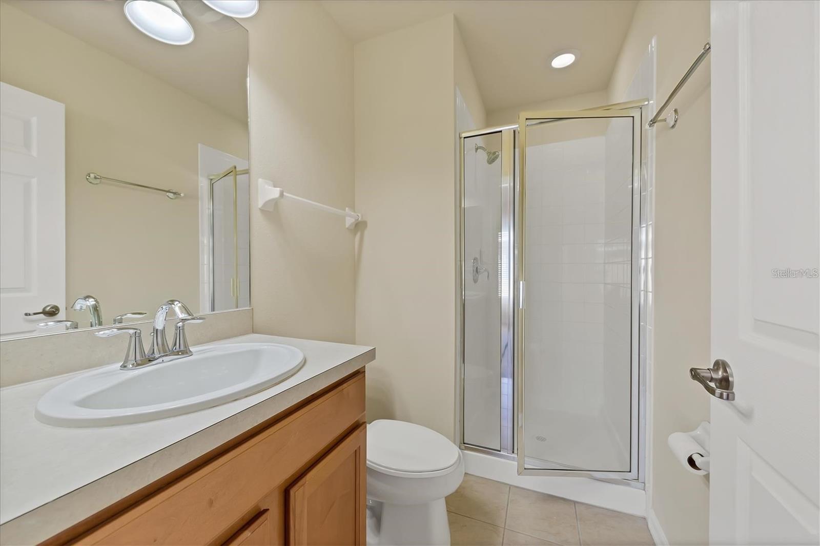 LAKESIDE VILLAGE TOWNHOME - Residential Lease