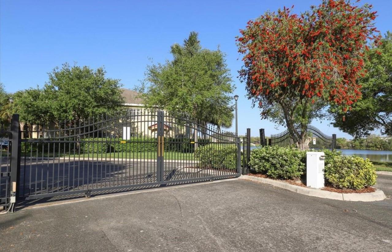 LAKESIDE VILLAGE TOWNHOME - Residential Lease