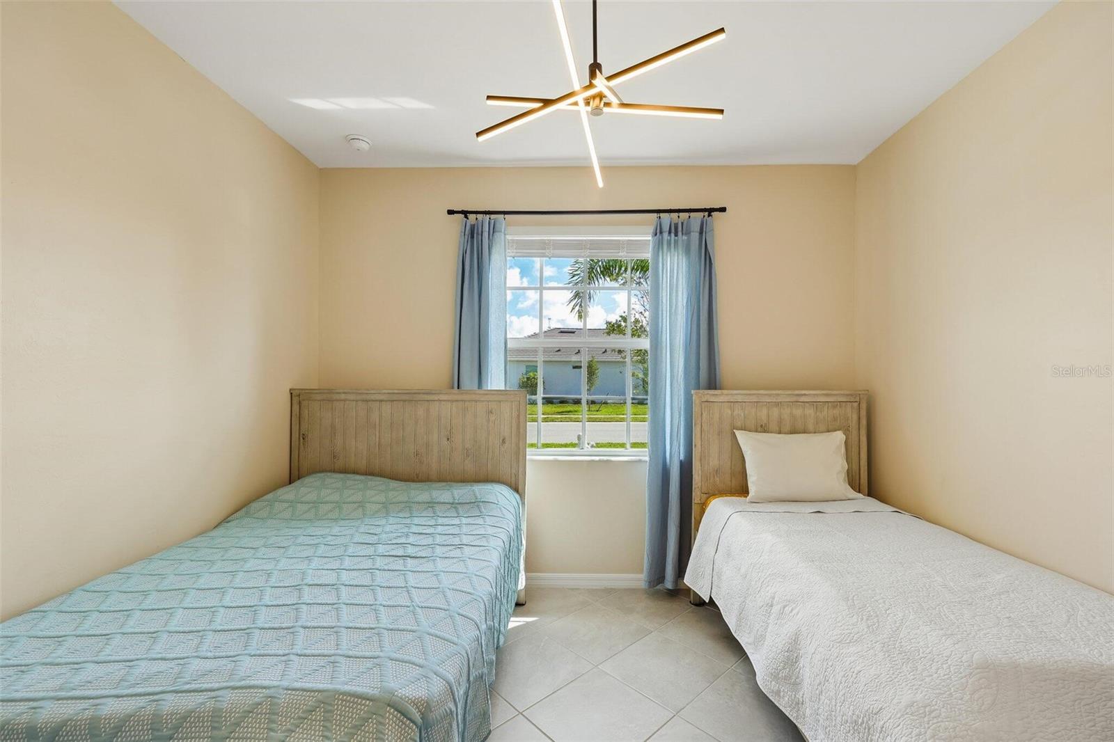ANTIGUA/WELLEN PARK - Residential