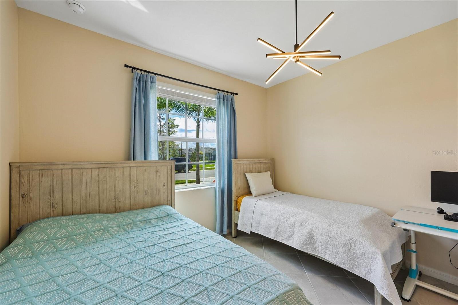 ANTIGUA/WELLEN PARK - Residential
