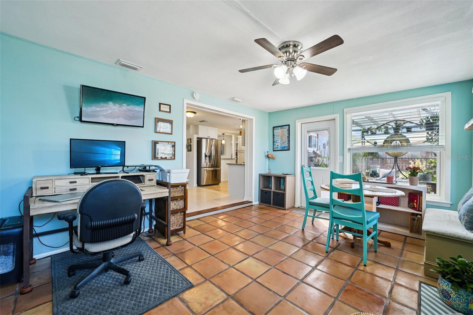 BEACON SQUARE - Residential