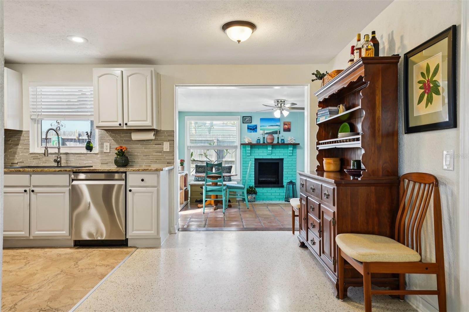 BEACON SQUARE - Residential