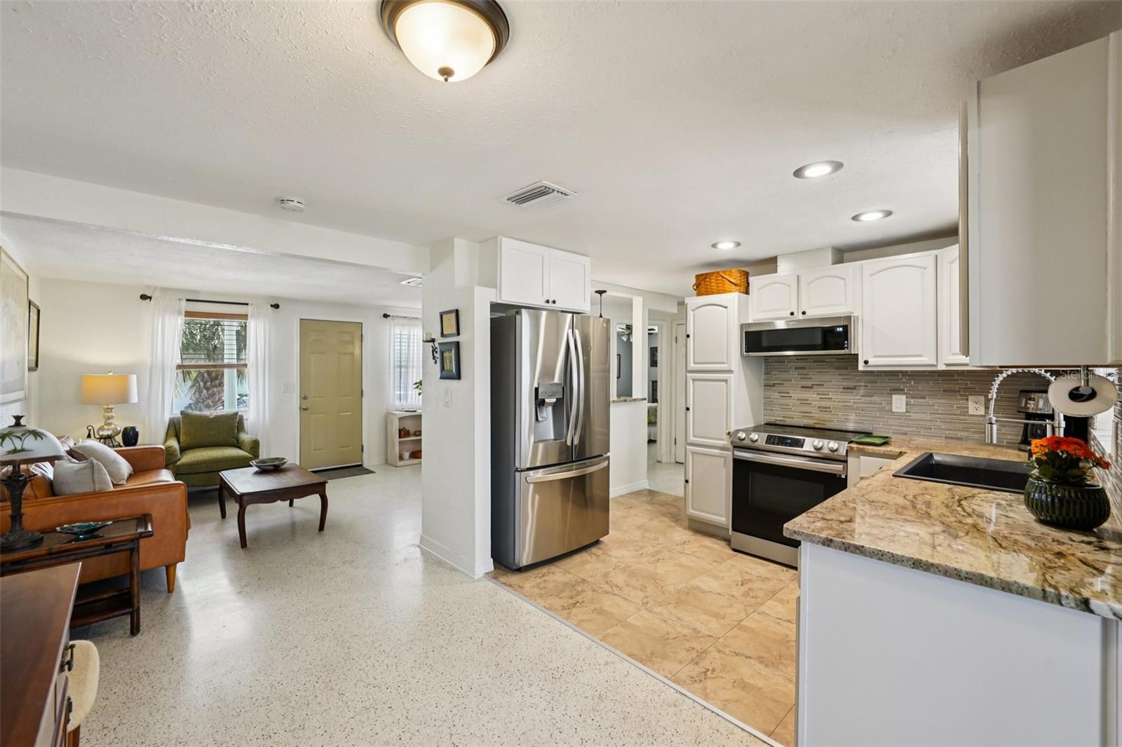 BEACON SQUARE - Residential