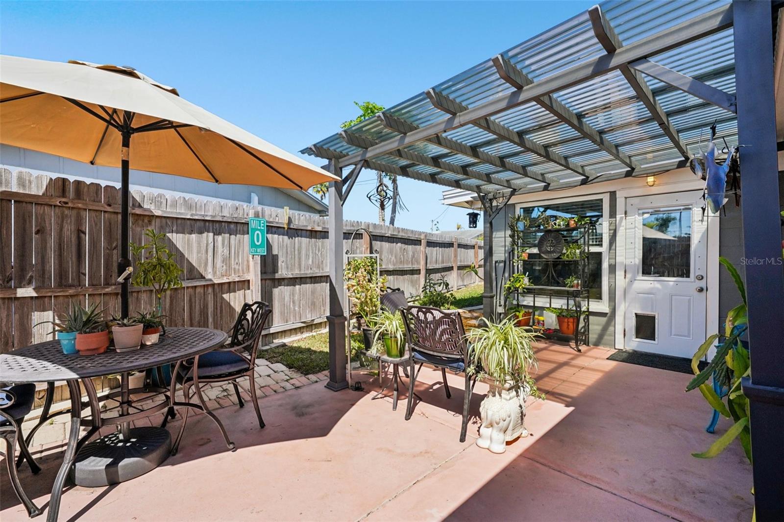 BEACON SQUARE - Residential