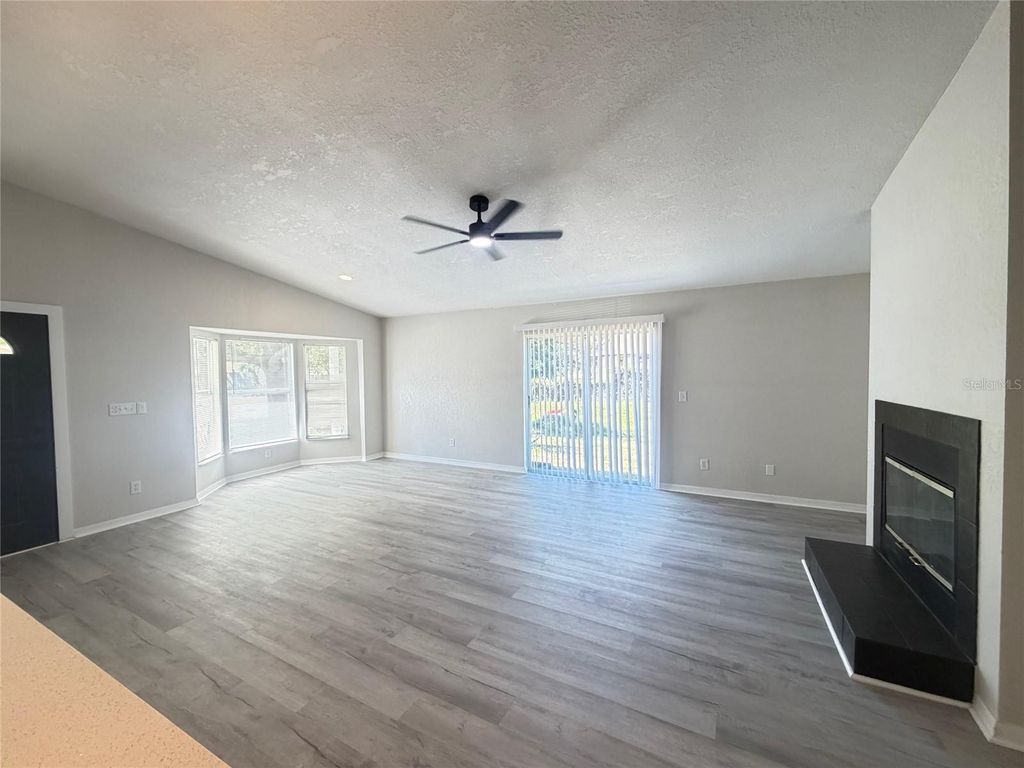 Photo of 1014 16th Avenue NW, Clearwater, FL 33756 (MLS # TB8489913)