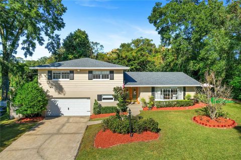 Photo of 430 Brassie Drive, Longwood, FL 32750 (MLS # O6361253)