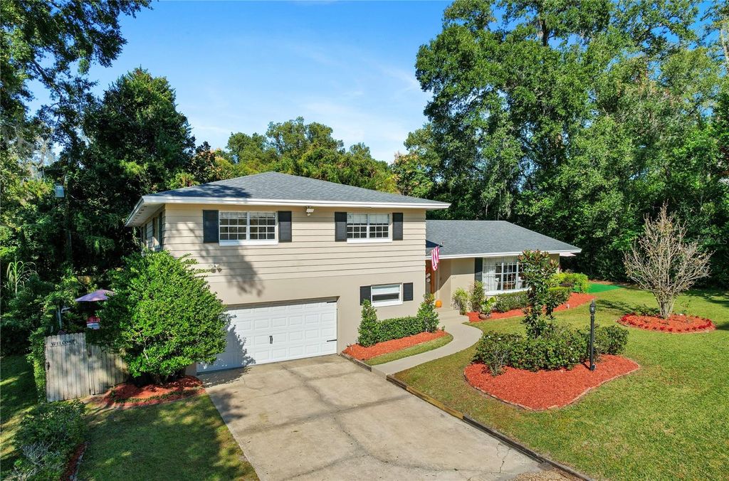 Photo of 430 Brassie Drive, Longwood, FL 32750 (MLS # O6361253)