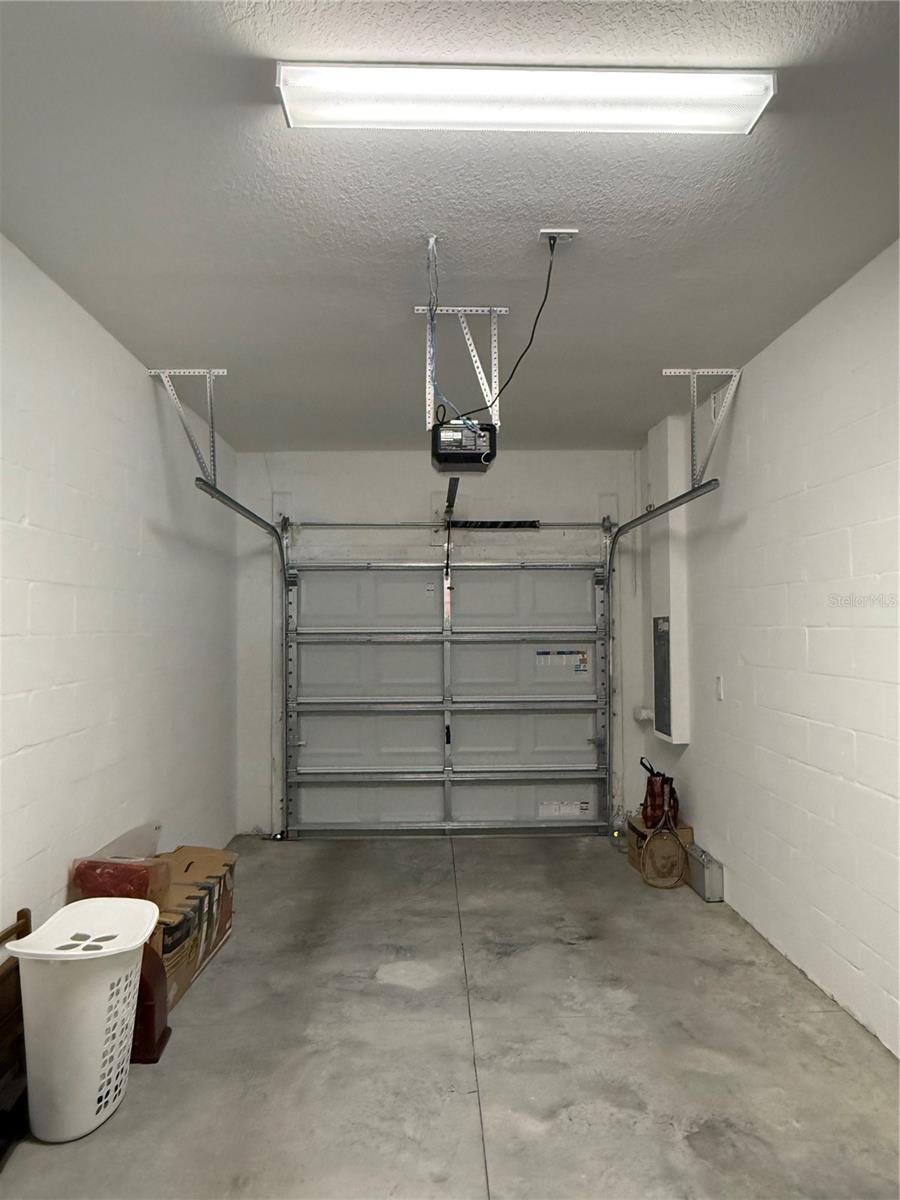 ABBOTT SQUARE PH 2 - Residential