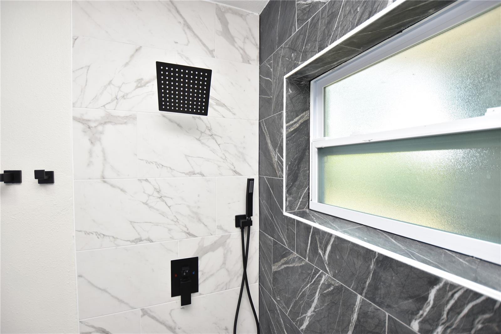 FLAMINGO HTS - Residential Lease