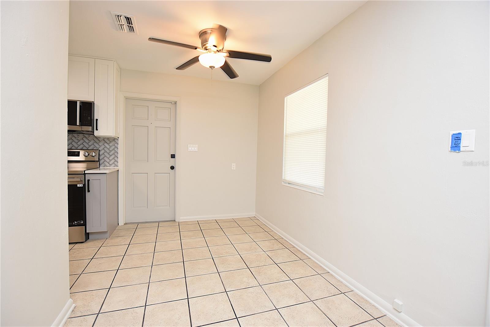 FLAMINGO HTS - Residential Lease