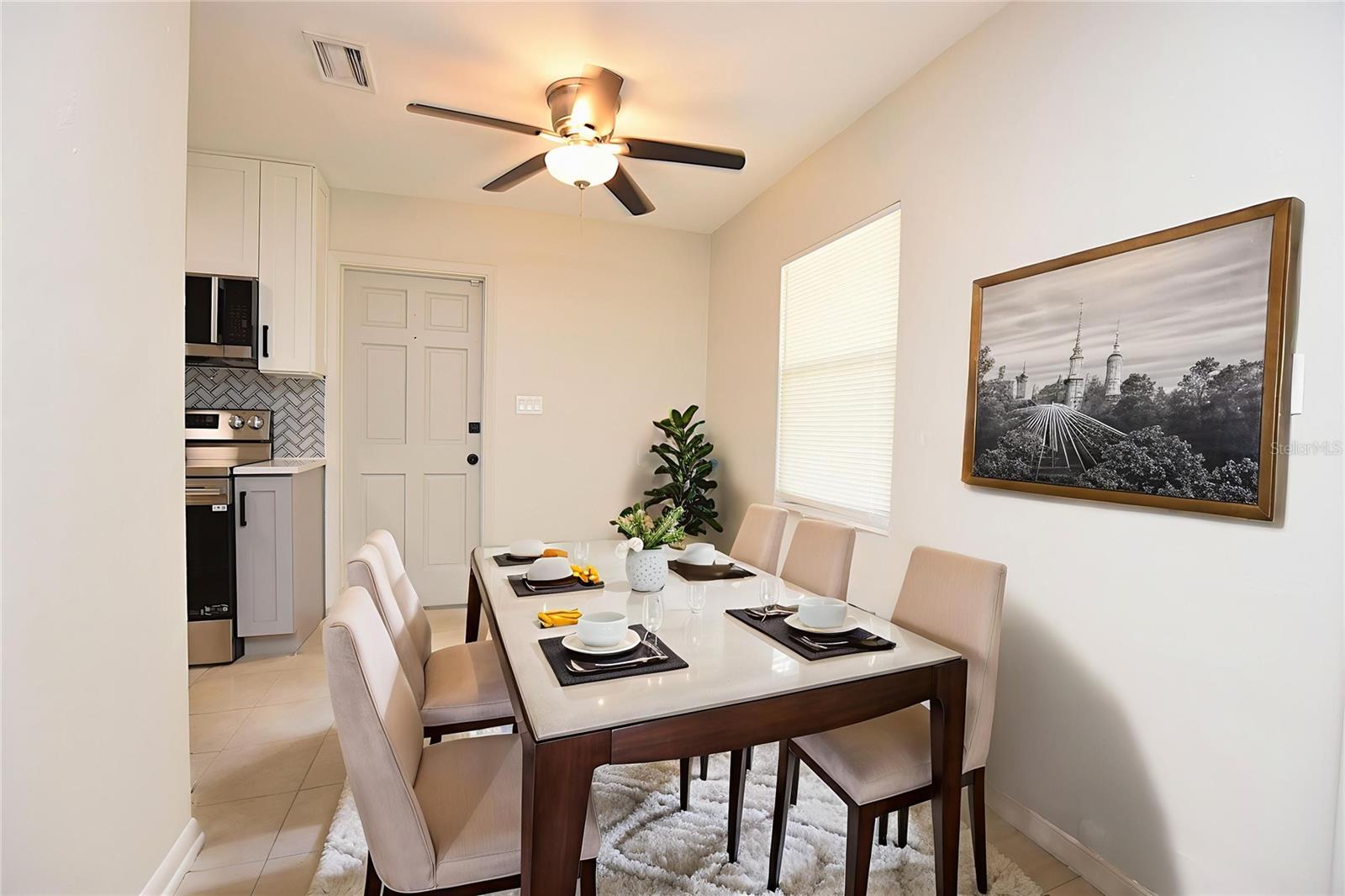 FLAMINGO HTS - Residential Lease