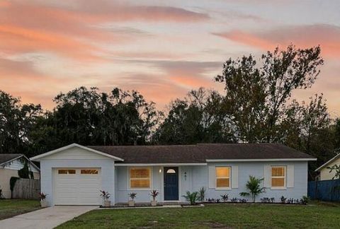 Photo of 461 Springwood Court, Longwood, FL 32750 (MLS # V4947105)