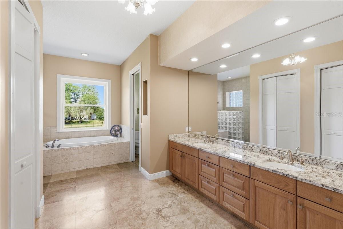 LAKES OF KEYSTONE - Residential