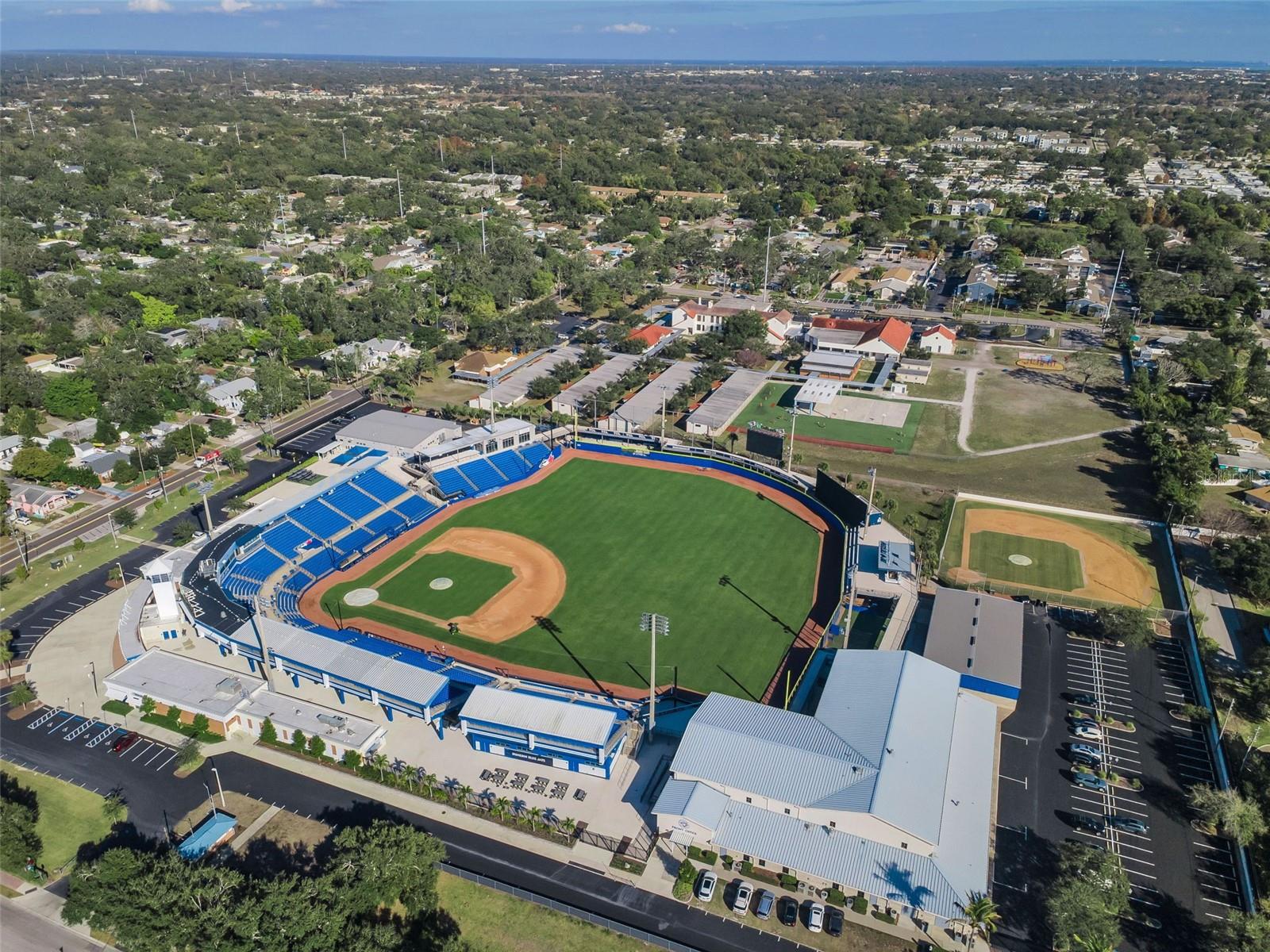 BELLE TERRE - Residential