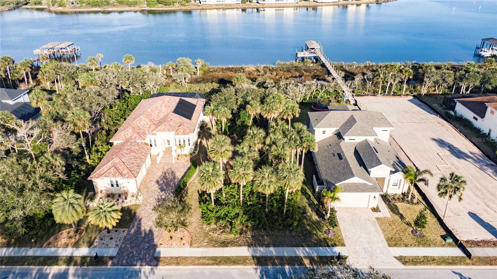 185 S RIVERWALK DRIVE