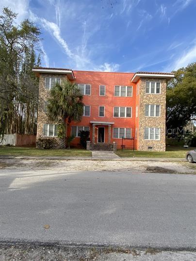 New Energy eficient windows just installed! Prime College Park location overlooking Dubsdread golf course. This charming vintage 1920's building with 6 total apartments features original hardwood floors, tall ceilings, classic front doors, period glass doorknobs and all the charm and feel of an era gone by. Add to that new energy efficent windows and you get the best of both worlds. Water/sewer included in rent, laundry facilities on premises. 1 pet with nonrefundable pet fee. Location is close to I-4, Advent Health, Winter Park, shopping, and restaurants and will also be near the future Packing District which will feature a state-of-the-art YMCA, walking/biking paths, retail, trails, and food halls. Prefered tenant requirements are credit score of 600+, Income = 2.5 times the rent, No Evictions, Application Fee is $75 per adult. Security deposit $1,400, 1 year lease. This unit is located on the 3rd floor.