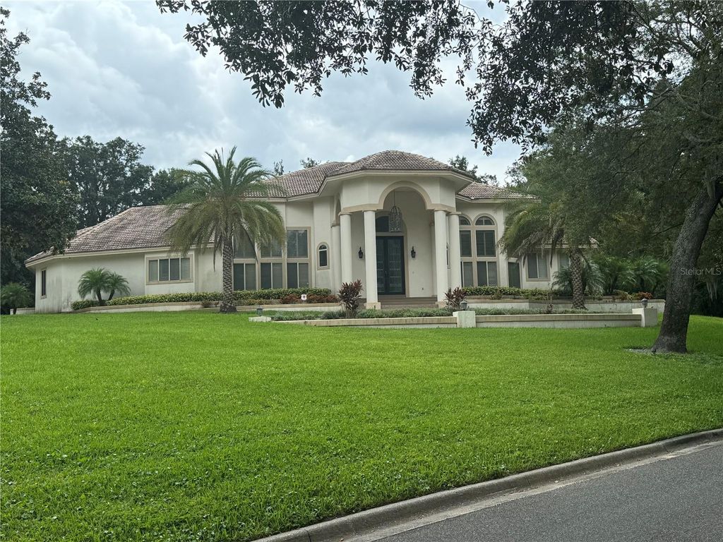 Photo of 1040 Sweetwater Club Boulevard, Longwood, FL 32779 (MLS # S5153603)