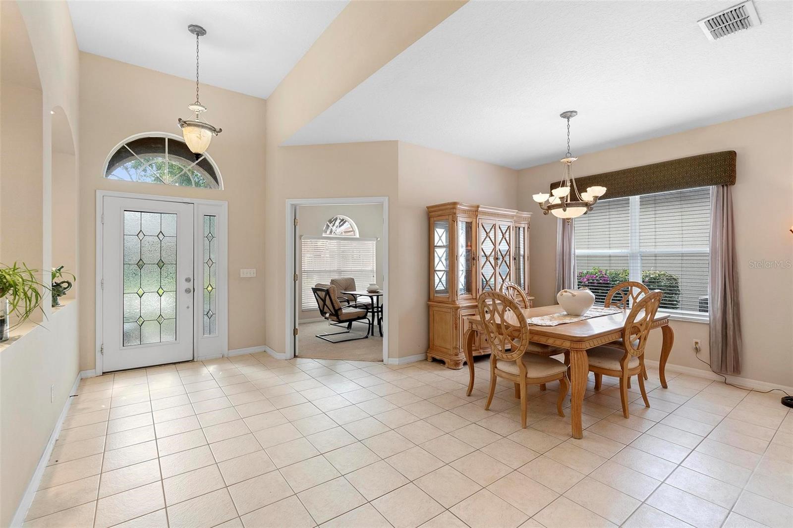 5647 BERWOOD DRIVE