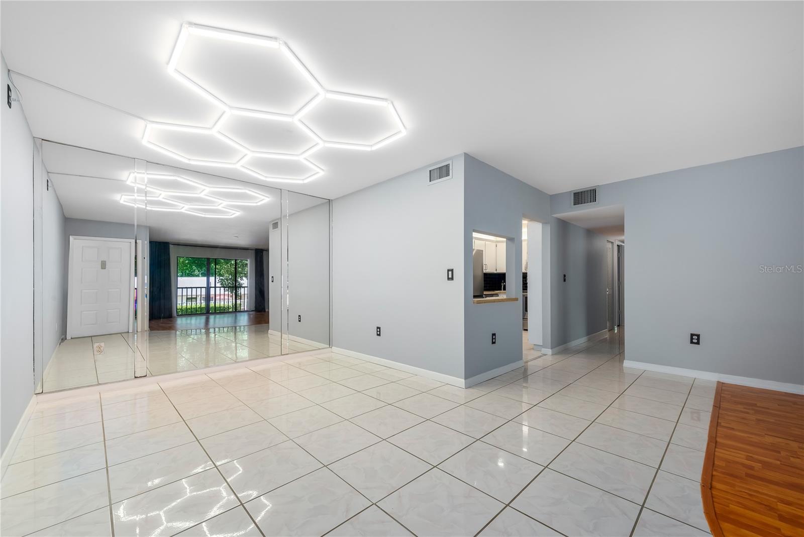 3114 LAKE PINE WAY H2